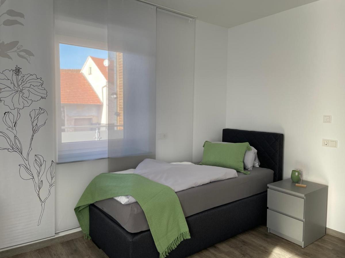 Wohnung Fuer Berufstaetige Hünfeld Exterior foto