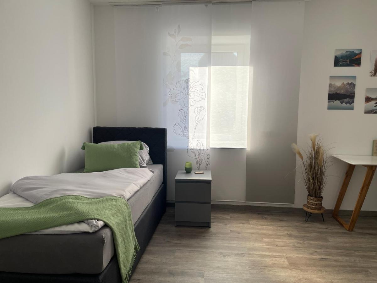 Wohnung Fuer Berufstaetige Hünfeld Exterior foto